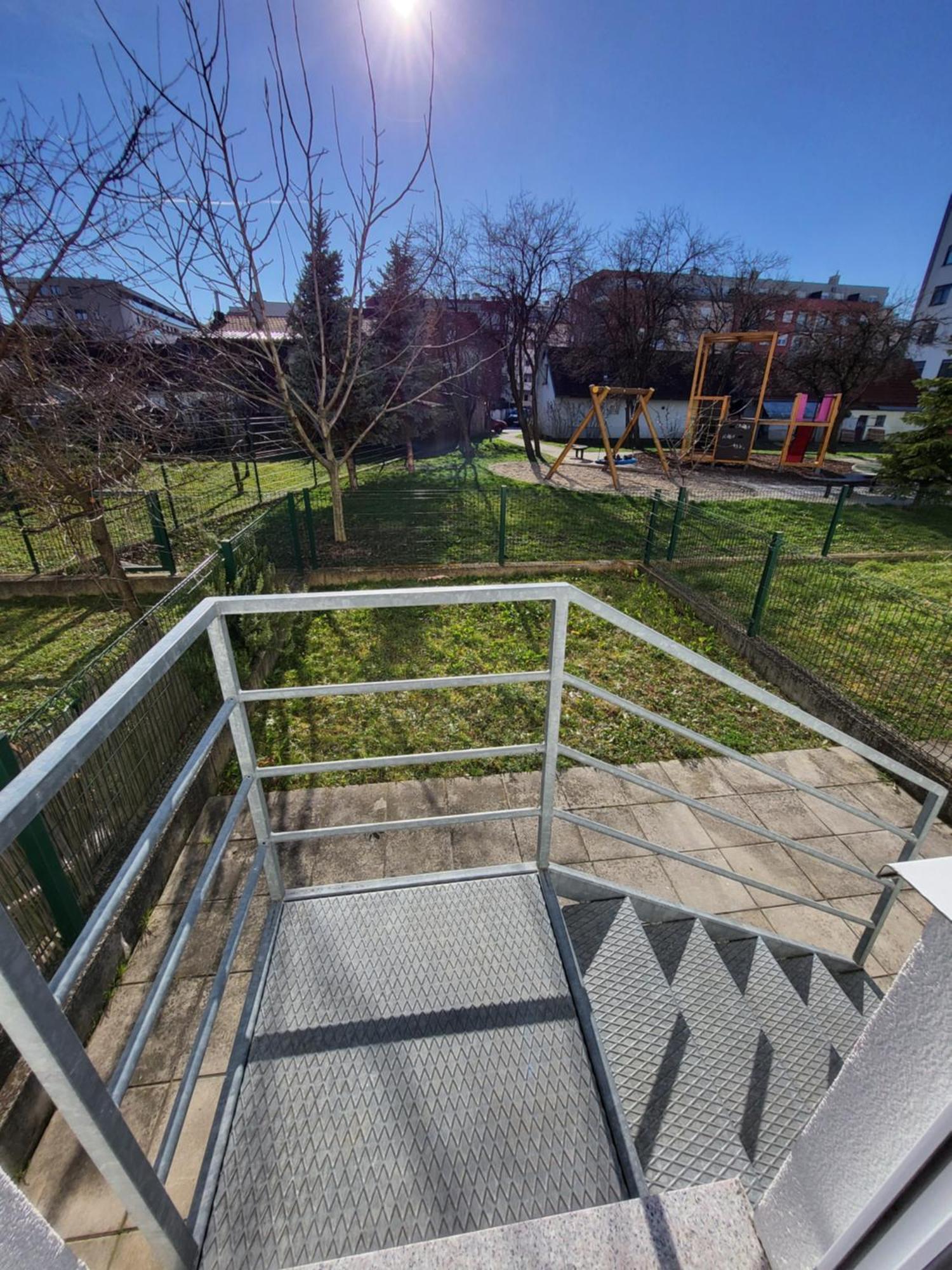 Studio Apartman Ana Zagreb Exterior foto
